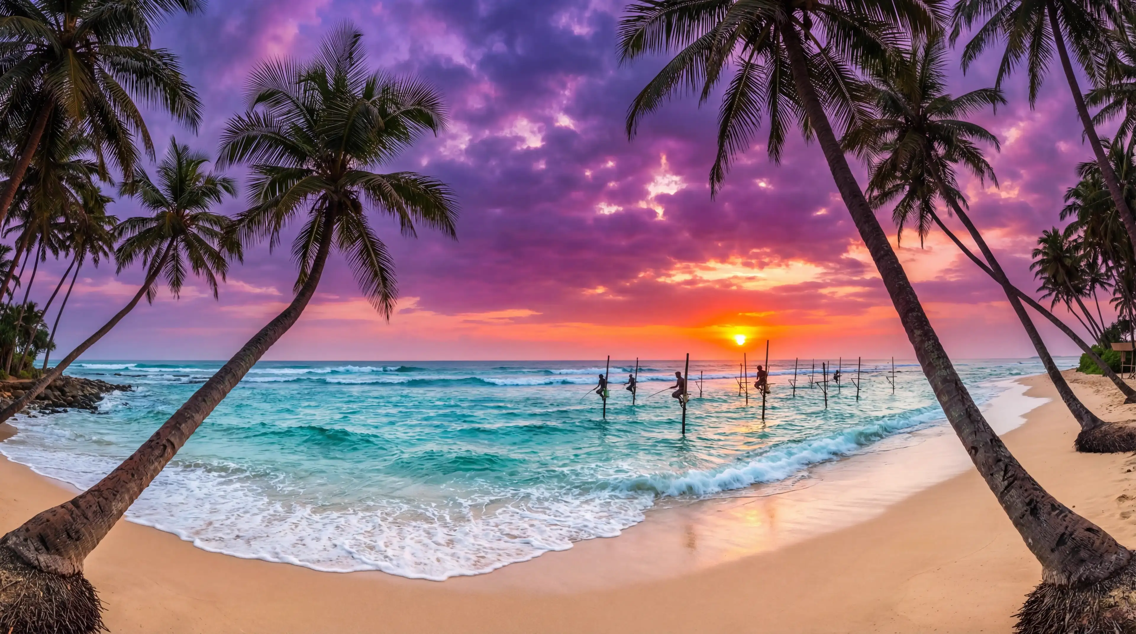 Hero background featuring Unwind on the golden shores of the south coast