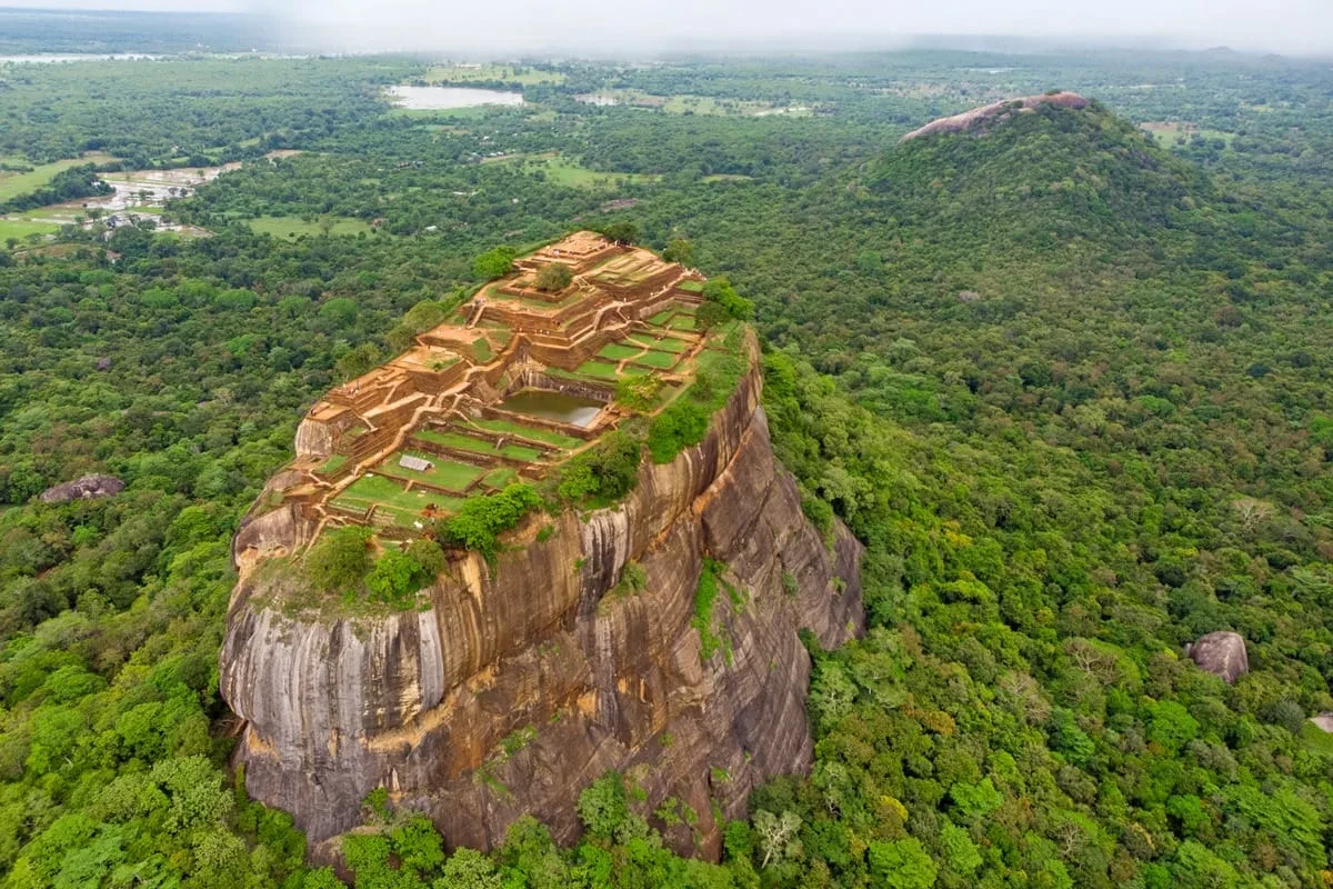 Essence of Sri Lanka (4 days) Image 1